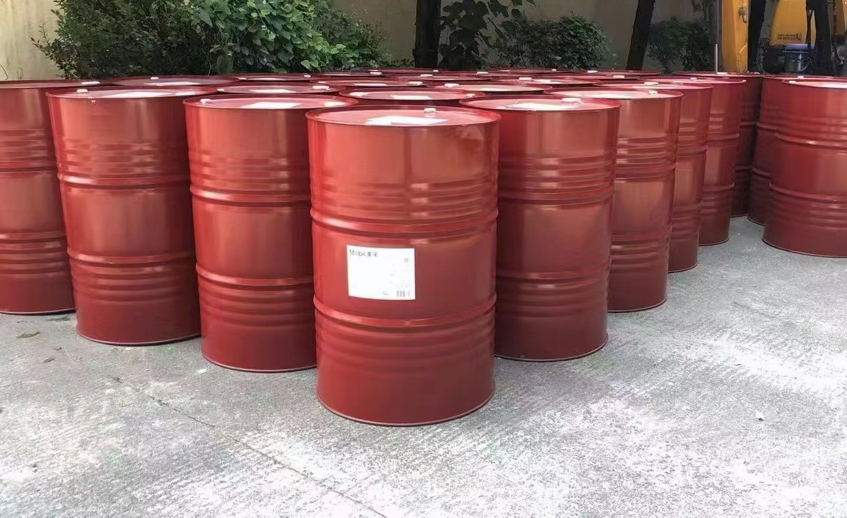 3-美孚拉力士400压缩机油.jpg